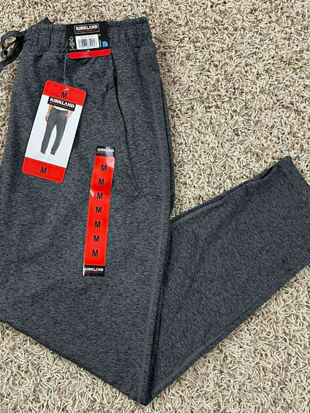 Kirkland Signature Men’s Active Joggers Pants Gray, Size Medium (New)